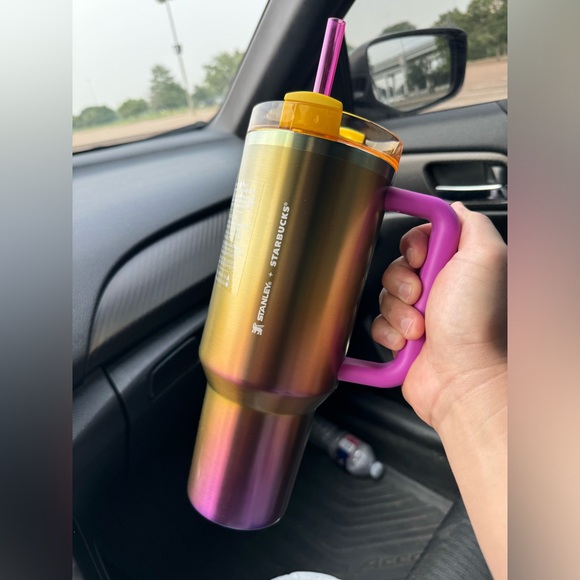 Stanley X Starbucks Summer Sunset 40oz Tumbler - Picture 2 of 3